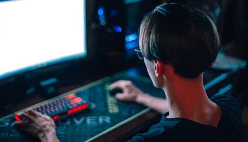 Shocking Findings: 1 in 3 Thai Teens Encounter Online Sexual Content