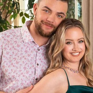 90 Day Fiance's Elizabeth & Andrei Heat Things Up with New OnlyFans Debut