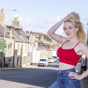 Aberdeen OnlyFans Star Receives £2,000 from Fans Amid Fuel Crisis