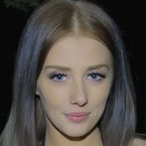 Adult Star's Fans Step Up Amid Fuel Crisis: Meet the Generous Supporters