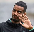 Alexander Isak's Dramatic Move to Liverpool Breaks Records