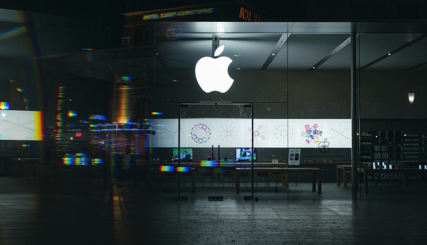 iPhone 17 Launch: Apple's AI Battle Continues
