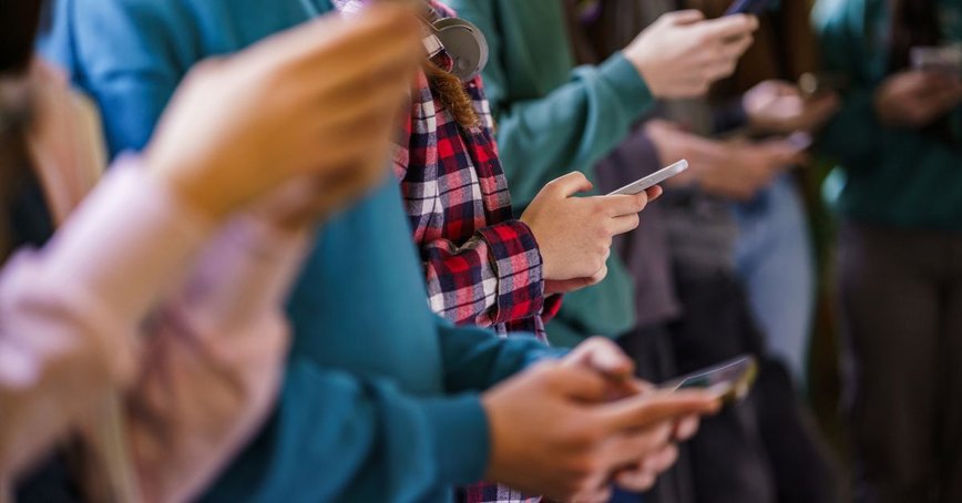 Australia Tightens the Reins on Adult Content with New Age Checks