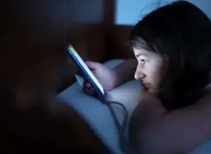 Australia's Teen Social Media Crackdown Hits Snag: Age-Check Glitch