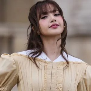 Blackpink’s Lisa Steals the Show in Daring Coachella Ensemble
