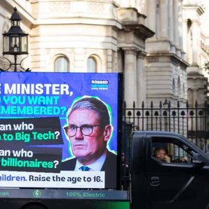 UK Government Eyes Major Social Media Clampdown for Under-16s
