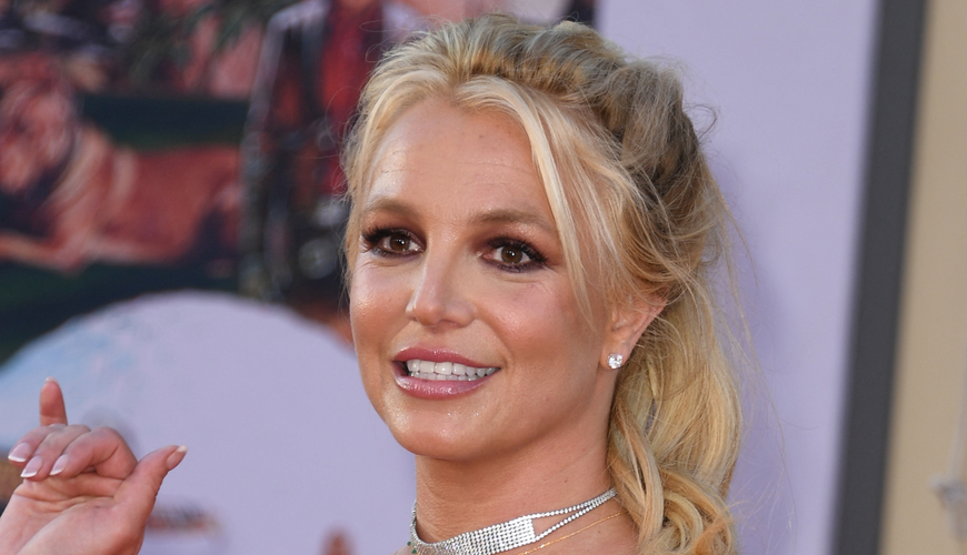 Britney Spears Enters Rehab After DUI Arrest – A New Chapter Begins