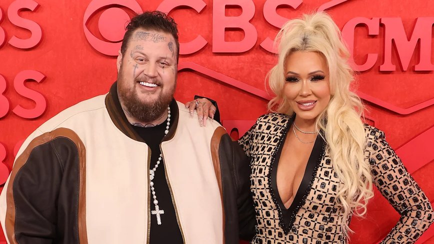 Bunnie Xo Spills on Her Post-Breakup DM Frenzy