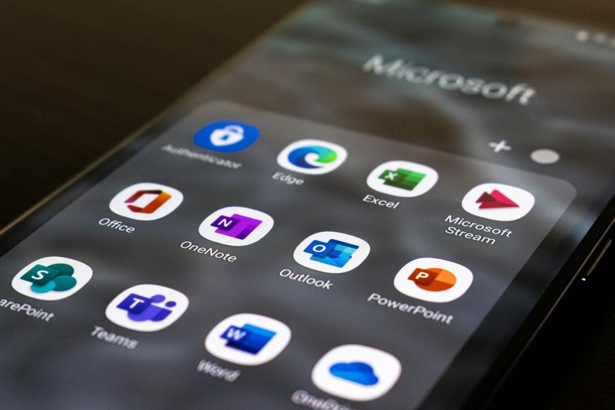 Microsoft Embraces Anthropic's AI in Office 365, Moving Beyond ChatGPT
