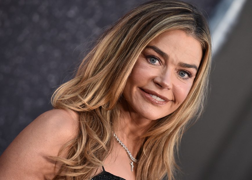 Denise Richards and Carmen Electra's Photoshoot Stirs Up Online Buzz