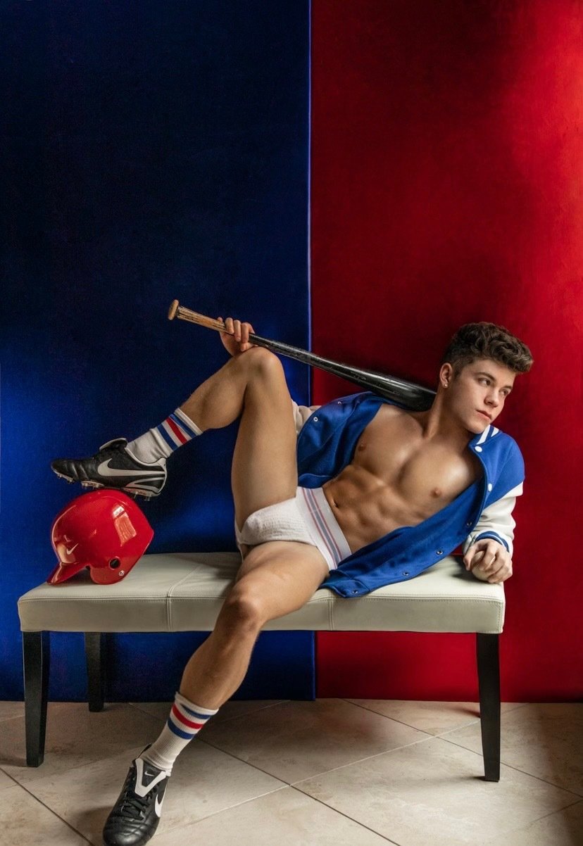 Drake Von's Daring '1,000 Bottoms vs. 1 Top Challenge' Sets Internet Abuzz