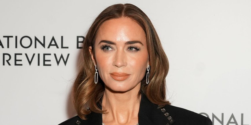 Emily Blunt Stuns in Bold Sheer Mesh and Bodysuit Ensemble at 2026 Awards