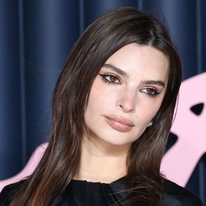 Emily Ratajkowski’s Snow Day: Crop Tops and Cozy Moments with Son Sly