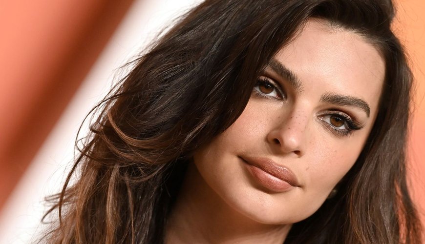 Emily Ratajkowski Stuns in Daring Cutout Dress at NYFW