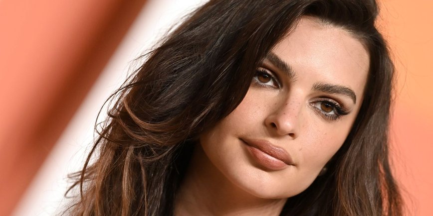 Emily Ratajkowski Stuns in Daring Cutout Dress at NYFW