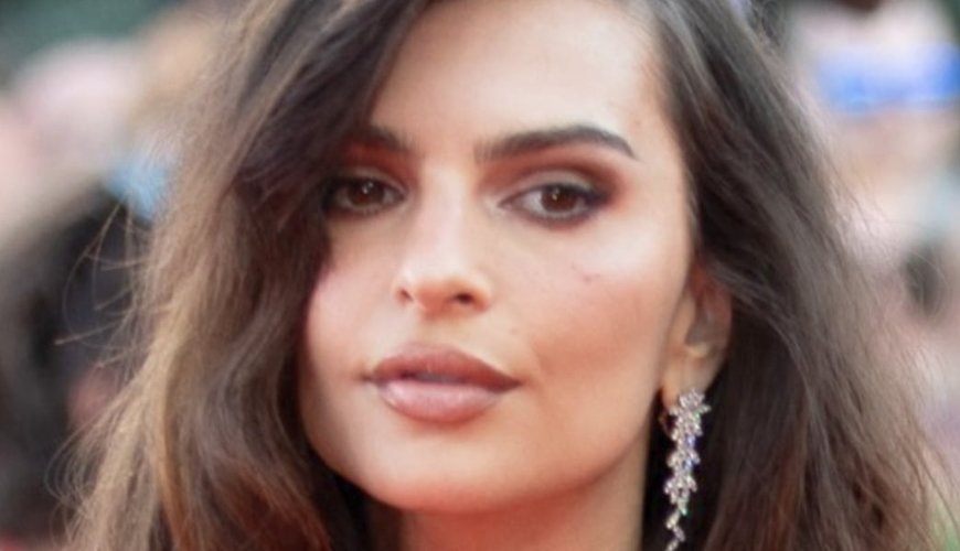 Emily Ratajkowski's Daring Beachwear Photos Trigger X's 'Adult Warning'