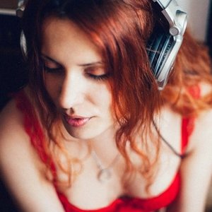 Audio Erotica: The New Wave of Intimate Storytelling