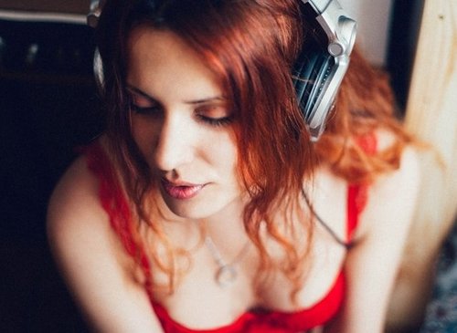 Audio Erotica: The New Wave of Intimate Storytelling
