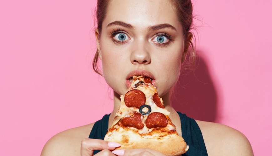 Mother Confronts Daughter's Unconventional Career: The Strain of Online Stardom