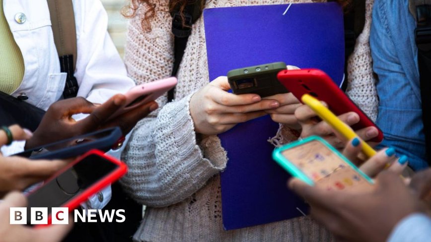 Australia's Bold Move: Social Media Ban for Under-16s Explained