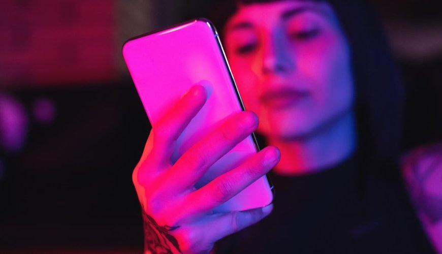 Flirting with AI: Is It Cheating or Just Digital Daydreaming?
