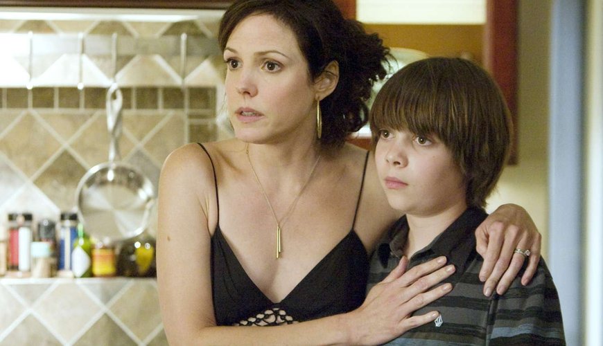 How 'Weeds' Kept Its Young Star Away from the Drama