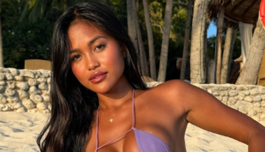 OnlyFans Star Maeurn Smiles' Journey from Scandal to Success
