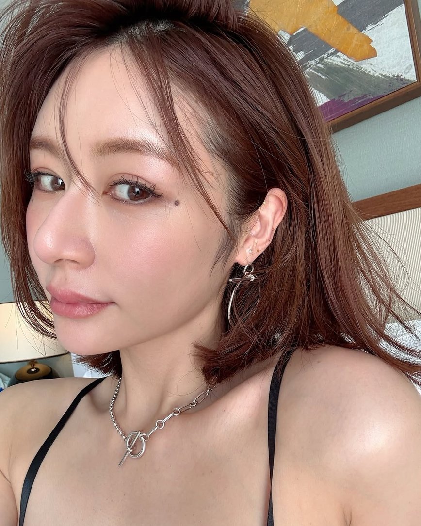 Japan's 'Top Mom Blogger' Reika Kuroki Convicted in Major Tax Evasion Case