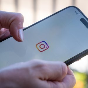 Instagram's New Alerts to Guard Teens from Self-Harm Searches