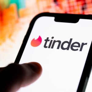 Is Tinder Turning Things Around? Latest Earnings Paint a Promising Picture