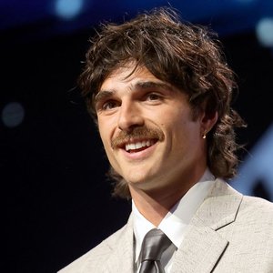 Jacob Elordi Praises Sydney Sweeney for Her Supportive Role on 'Euphoria'