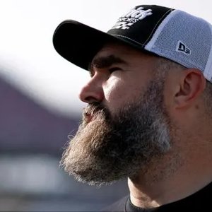 Jason Kelce's No-Filter Advice for Expecting Dads Leaves Fans in Stitches