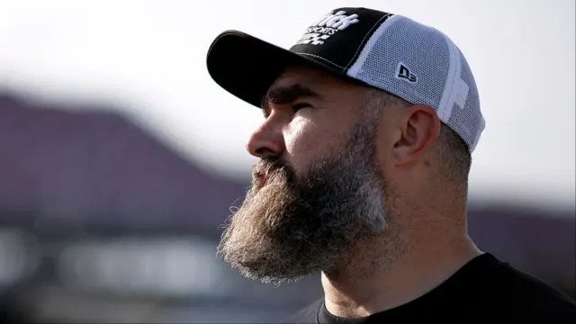 Jason Kelce's No-Filter Advice for Expecting Dads Leaves Fans in Stitches