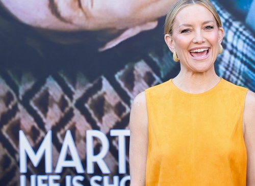 Kate Hudson Stuns in Daring Dress with Bold Side Cutouts