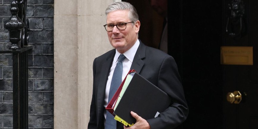 Keir Starmer Plans Bold Internet Crackdown to Protect British Youth