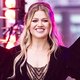 Kelly Clarkson Claps Back at Ex-Manager's Plastic Surgery Advice