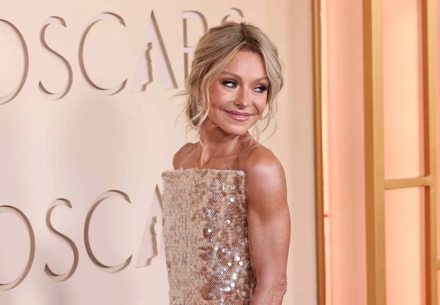 Kelly Ripa Spills the Tea on Her NSFW Nightwear and Surprising Pregnancies