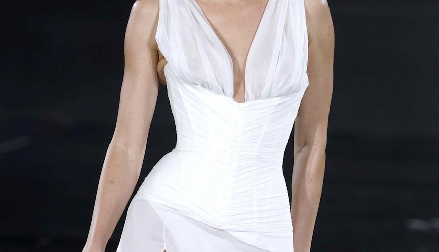 Kendall Jenner Bares All on the Beach for Her 30th Birthday Bash