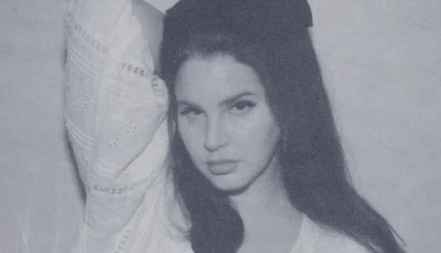 Lana Del Rey Stuns with Bold Album Cover – Embracing Confidence and Creativity