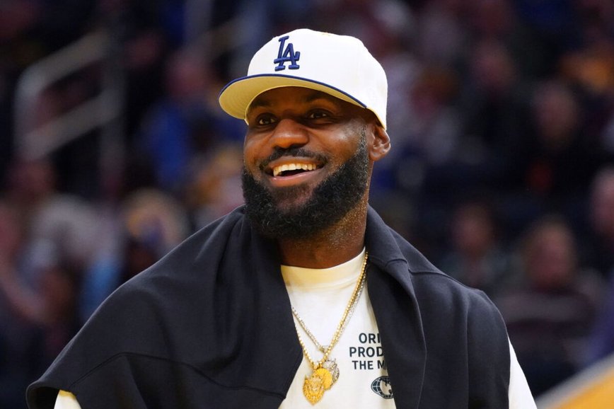 LeBron James' Courtside Chat with Ex-OnlyFans Star Spurs Fan Buzz