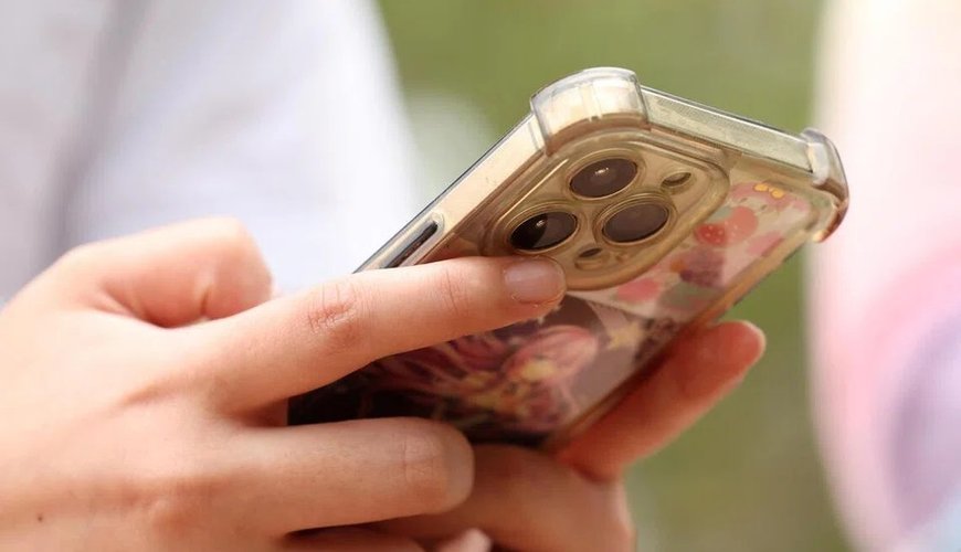 Australia Shakes Up Social Media Rules for Kids, Missouri Reacts