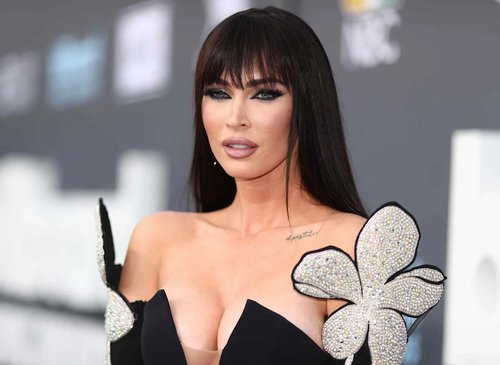 Megan Fox's Daring Throwback Ensemble: Y2K Vibes with a Spiky Twist