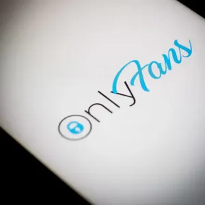 Meet the Mom Behind the Lens of Her Daughter's OnlyFans Content