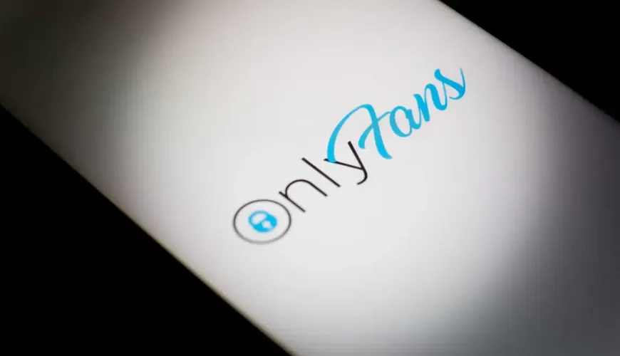 Meet the Mom Behind the Lens of Her Daughter's OnlyFans Content