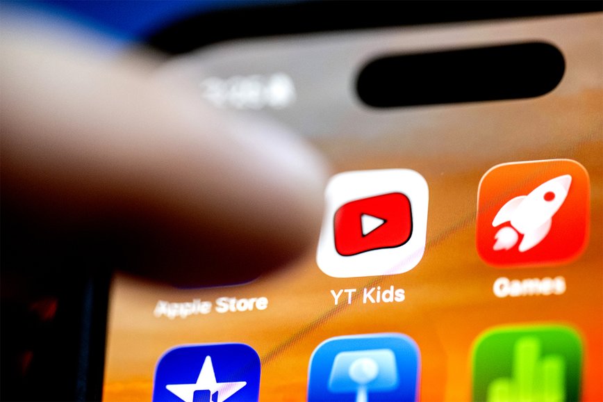 Are Social Media Child Safety Features Failing Our Kids? A Northeastern Study Weighs In