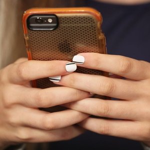 Teens on Edge: AI Sexual Content and Deepfake Fears Sweep Gen Z