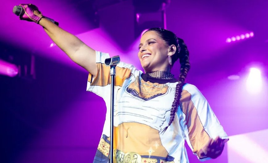 Nelly Furtado Steps Back from Performing Amid Body Shaming Scandal