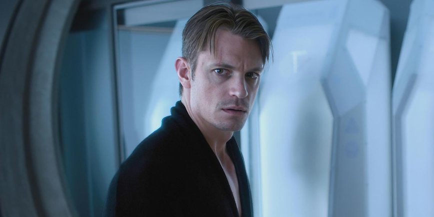 Netflix's 'Cyberpunk: Edgerunners' Delivers a Gritty Sci-Fi Experience Beyond 'Altered Carbon'