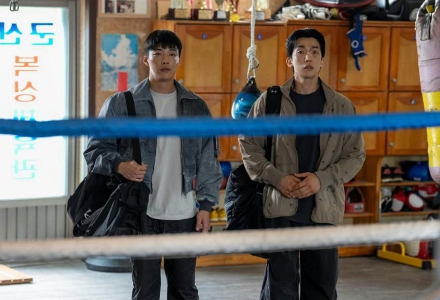"Bloodhounds 2" Reigns as Netflix's Top Korean Drama – Smashing Global Charts