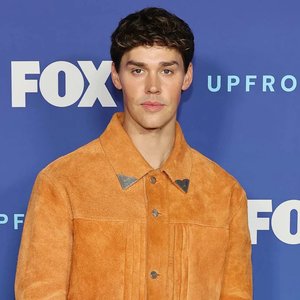 Noah Beck Steps Out Amid Family Scandal: Fox Upfront 2026 Appearance
